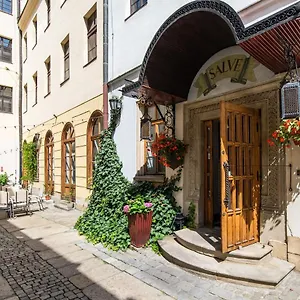 4* Hotel Dwor Polski